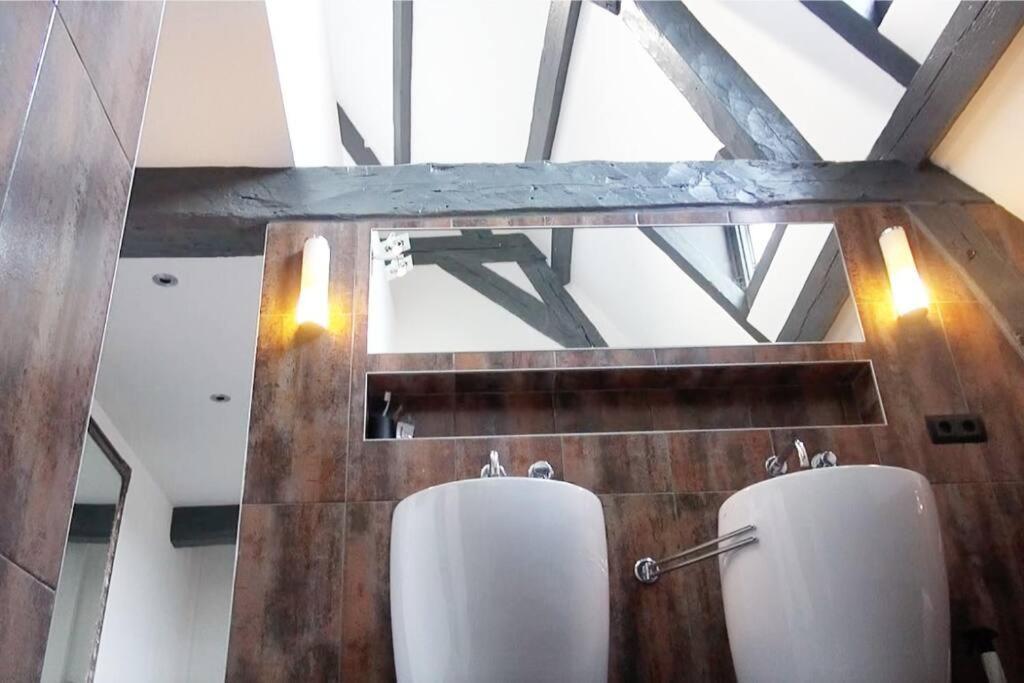 Verrassende Loft Bnb Centrum Middelburg มิดเดิลบวร์ก ภายนอก รูปภาพ