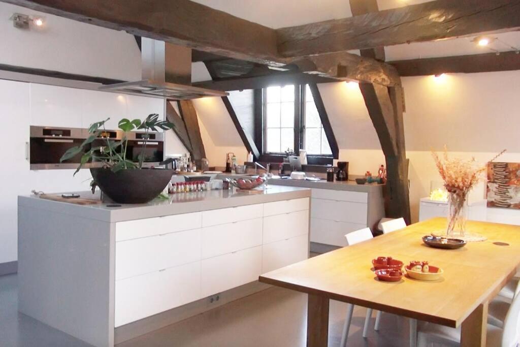 Verrassende Loft Bnb Centrum Middelburg มิดเดิลบวร์ก ภายนอก รูปภาพ